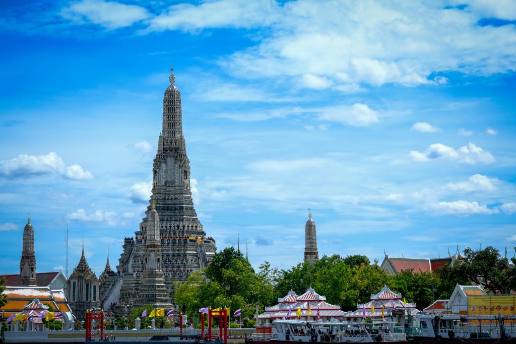 wat_arun_fiming_in_thailand